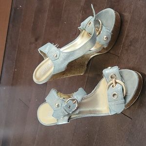ZINC metallic blue wedges